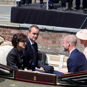 Rachida Dati, Ministre de la Culture et Sébastien Lecornu, Ministre des Armées - Le roi Charles III d'Angleterre, Camilla Parker Bowles, reine consort d'Angleterre, le prince William, prince de Galles, et Catherine (Kate) Middleton, princesse de Galles, accueillent le couple présidentiel français le président Emmanuel Macron et sa femme la Première Dame Brigitte Macron sur Datchet road à Windsor, Royaume Uni, le 8 juillet 2025. © Dominique Jacovides/Bestimage