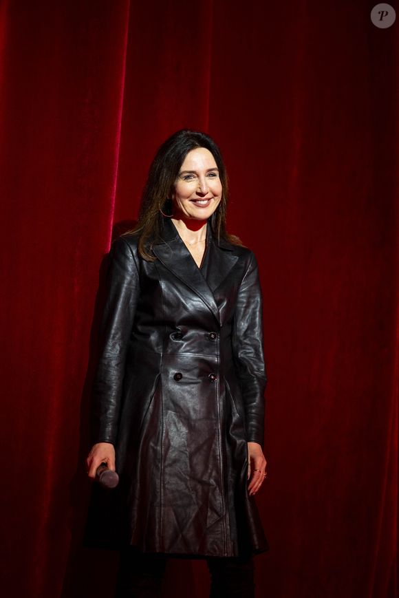 Cet établissement est situé rue de l’Université dans le VIIe arrondissement de la capitale française

Exclusif - Elsa Zylberstein sur la scène du concert solidaire pour les enfants de la guerre "Ensemble à l'Olympia" à Paris présenté par EliseCare le 10 février 2025.
© Jack Tribeca / Pierre Perusseau / Bestimage