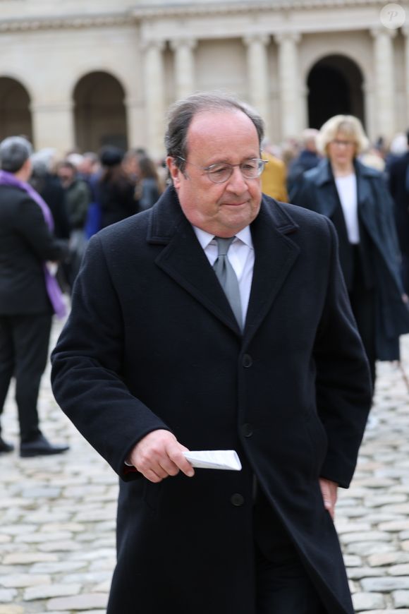 François Hollande aux Obsèques de Jean-Louis Debré, à Paris, le 10 mars 2025 PHOTO SIPA VIA BESTIMAGE

Cérémonie des obsèques de Jean-Louis Debre à la cathédrale Saint-Louis des Invalides à Paris, France, le 10 mars 2025. Photo par Raphael Lafargue/ABACAPRESS.COM