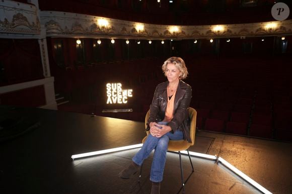 Exclusif - Corinne Touzet lors du tournage de "Sur Scène Avec" à Paris le 7 novembre 2024. © Jack Tribeca / Bestimage