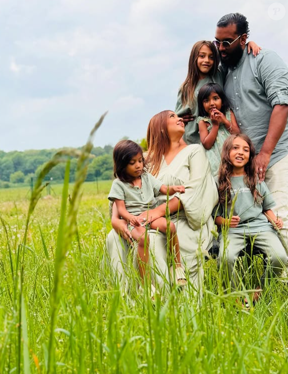 Hanaa Elah et Irshad, parents de cinq enfants dans "Familles nombreuses".