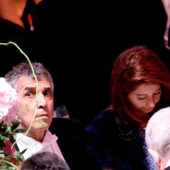 Julien Clerc et sa compagne Hélène Grémillon lors d’un banquet d’état à Guildhall, Londres le 9 juillet 2025. Le couple présidentiel français est en voyage officiel au Royaume Uni pour trois jours.

© Dominique Jacovides / Bestimage