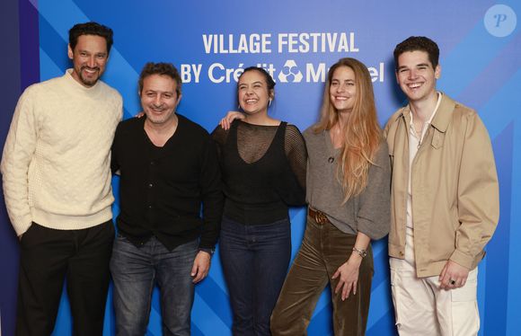 Stany Coppet, Farouk Bermouga, Sahelle de Figueiredo, Solène Hébert, Martin Mille de la série Demain nous appartient - 6 ème édition du Festival Séries Mania à Lille, France, le 21 mars 2023. © Christophe Aubert via Bestimage
