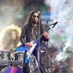 Lenny Kravitz : Son état ne s'arrange pas, le chanteur toujours dans l'incapacité de remonter sur scène