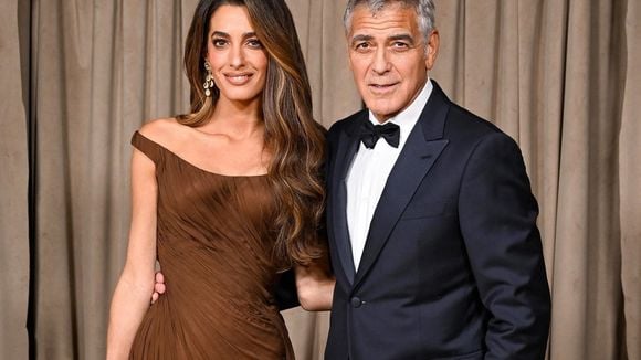 Amal Clooney dans un look Haute-Couture pour les 65 ans de George Clooney : son anniversaire un lieu emblématique de Saint-Tropez