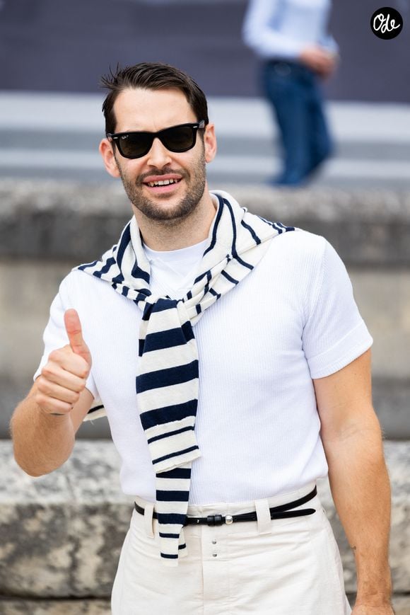 Simon Porte Jacquemus - Arrivées au défilé DIOR de la mode homme Printemps/Été 2026 dans le cadre de la Fashion Week de Paris à l'Hôtel National des Invalides, Place Vauban, à Paris, France, le 27 juin 2025. © Thibault Duboucher/Bestimage