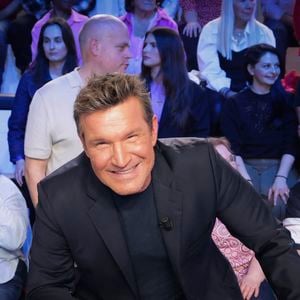 Benjamin Castaldi, sur le plateau de l’émission "TPMP" présentée par C. Hanouna et diffusée en direct sur C8, Paris, France, le 24 février 2025. © Jack Tribeca / Bestimage