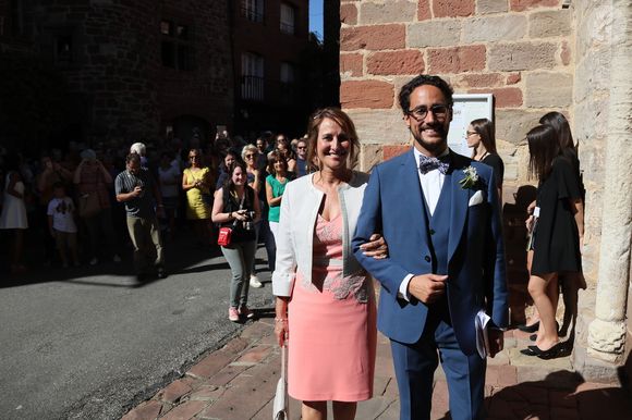 Ségolène Royal - Mariage de Thomas Hollande et de la journaliste Emilie Broussouloux à la mairie à Meyssac en Corrèze près de Brive, ville d'Emiie. Le 8 Septembre 2018. 
© Patrick Bernard-Guillaume Collet / Bestimage