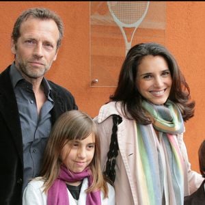 Mais à dix-sept ans, Camille prend un nom de scène, Liv del Estal, et participe à la saison 7 de "The Voice".

Stéphane Freiss, son ex femme Ursula et leurs enfants Camille et Ruben au tournoi de tennis de Roland-Garros en 2007.

RINDOFF-MACAULT / BESTIMAGE