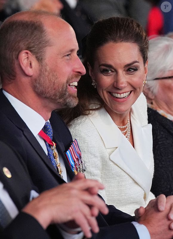 Le prince William, prince de Galles, et Catherine (Kate) Middleton, princesse de Galles au concert pour 80e anniversaire du VE Day au Horse Guards Parade à Londres.
Photo : Aaron Chown/WPA-Pool / Julien Burton via Bestimage