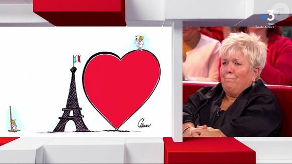 C'est malin !" : Mimie Mathy touchée en plein coeur par une surprise très  personnelle, elle pleure sur le canapé rouge Michel Drucker - Purepeople