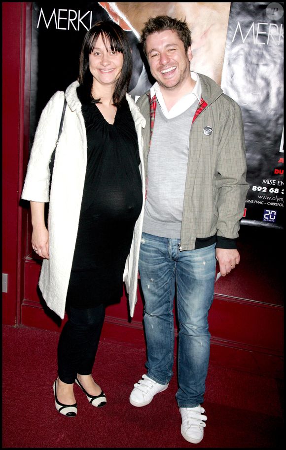 Bruno Guillon et sa femme Marion à la générale du spectacle d'Elie Semoun à l'Olympia - © Guillaume Gaffiot/bestimage