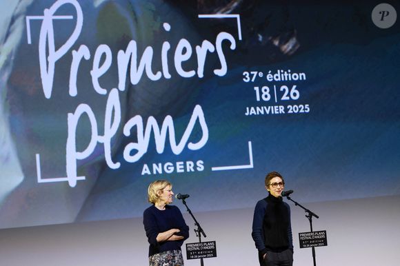 La raison ? "Carine ne me laissait jamais retourner dans ma zone de confort, elle m’en empêchait, et ça m’énervait".

Valeria Bruni-Tedeschi et Carine Tardieu à la projection du film "L'attachement" lors de la soirée d'inauguration du Festival Premiers Plans à Anger, le 18 janviers 2025. 

Photo : Laetitia Notarianni / Bestimage