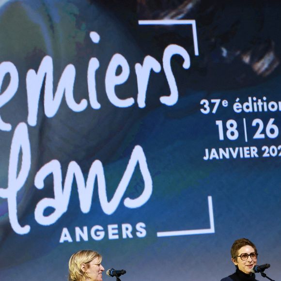 La raison ? "Carine ne me laissait jamais retourner dans ma zone de confort, elle m’en empêchait, et ça m’énervait".

Valeria Bruni-Tedeschi et Carine Tardieu à la projection du film "L'attachement" lors de la soirée d'inauguration du Festival Premiers Plans à Anger, le 18 janviers 2025. 

Photo : Laetitia Notarianni / Bestimage