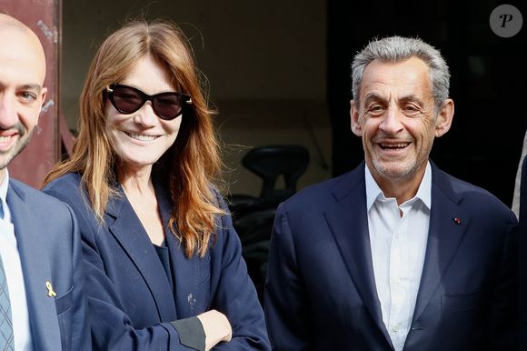 Nicolas Sarkozy et sa femme Carla Bruni vont voter pour le premier tour des législatives au lycée Jean de la Fontaine à Paris, France, le 30 juin 2024. © Christophe Clovis/Bestimage