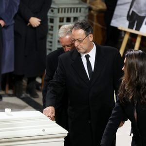 André Boudou, Jean Reno - Personnalités aux obsèques du chanteur Johnny Hallyday en l'église La Madeleine à Paris, France, le 9 décembre 2017. © Borde-Jacovides/Bestimage