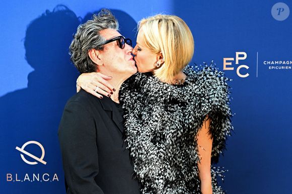 Marc Lavoine et Adriana Karembeu - 11ème édition du Gala de charité de Patrick Mouratoglou à la Mouratoglou Academy & Resort à Biot le 21 juin 2025. Ce gala de prestige réunit chaque année les grandes figures du sport, du divertissement et de nombreux donateurs, mobilisés pour soutenir les jeunes talents du tennis mondial. © Bruno Bebert/Bestimage
