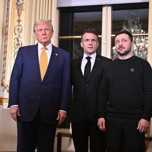 French president Emmanuel Macron meets U.S. President-elect Donald Trump in Paris, Volodymyr Zelenskiy will travel to Paris to attend the re-opening of Notre-Dame cathedral on Saturday, and use the trip to hold talks with U.S, at the Elysee presidential Palace in Paris, France, on December 7, 2024. © Jeanne Accorsini/Pool/Bestimage