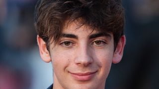 Léon Hesby, le fils de Patrick Bruel, célèbre déjà une grande victoire après la sortie de son premier single