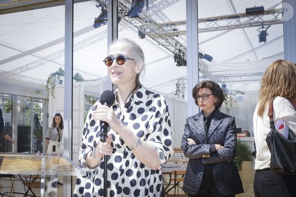 Exclusif - Delphine Ernotte Cunci, présidente de France Télévisions et Rachida Dati, ministre de la Culture - France Télévisions, le Blic, le Bloc et l’Arp ont signé en présence de la ministre de la Culture, un accord portant sur les années 2024-2028 à Cannes, France, le 17 mai 2024. France Télévisions et le cinéma français ont signé un accord sur cinq ans pour soutenir la création et poursuivre l’exposition des films à l'antenne, ont-ils annoncé dans un communiqué commun. Le groupe public s'engage à investir au moins 80 millions d'euros par an dans les œuvres cinéma européennes ou françaises, dont au moins 65 millions d'euros en préfinancement dans au moins 60 films. © Jack Tribeca/Bestimage