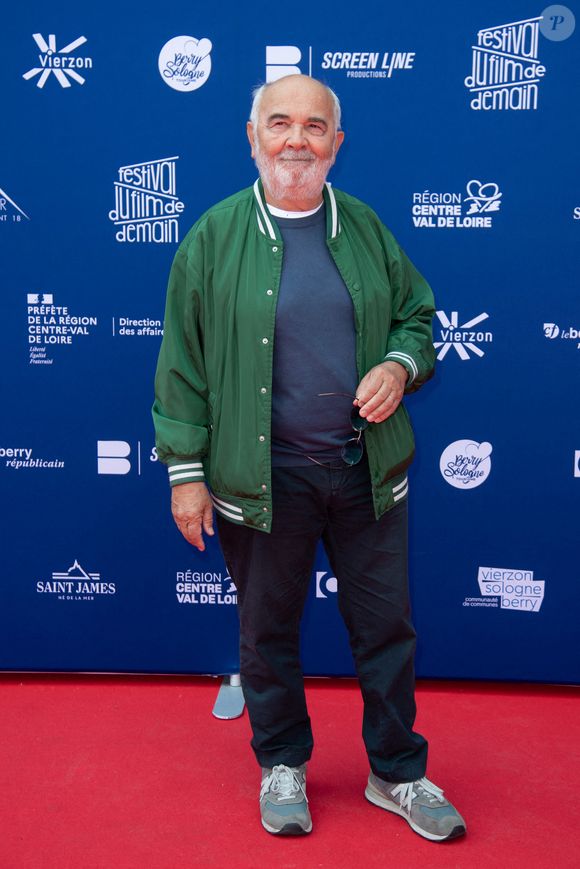 Gérard Jugnot assiste au photocall de Y'a Pas Photo lors du 4ème Festival de Vierzon Le Festival du Film de Demain à Vierzon, France le 08 juin 2025. Photo par Aurore Marechal/ABACAPRESS.COM