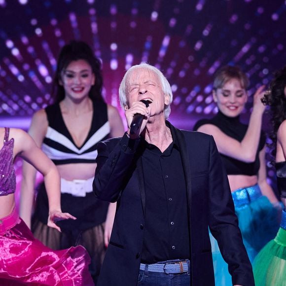 Le chanteur Dave - Enregistrement de l'émission "La grande soirée du 31 à Fontainebleau" au Château de Fontainebleau, diffusée le 31 décembre sur France 2. ©Cyril Moreau-Tiziano Da Silva / Bestimage