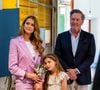 Ce dernier se distingue notamment par la confiance accordée à chaque collaborateur, transformant l’absentéisme parental en preuve de sérieux et de fiabilité.
La princesse Madeleine de Suède, Chris O´Neill, Princess Adrienne, Visit to Karlskronaà Karlskrona, Suède, le 18 juin 2025.