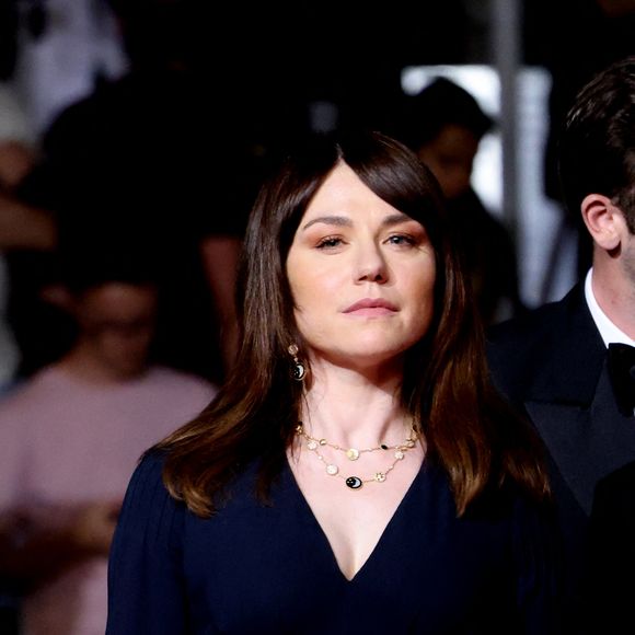 Emilie Dequenne à la montée des marches du film "Close" lors du 75ème Festival International du Film de Cannes, le 26 mai 2022.

Photo : Dominique Jacovides / Bestimage