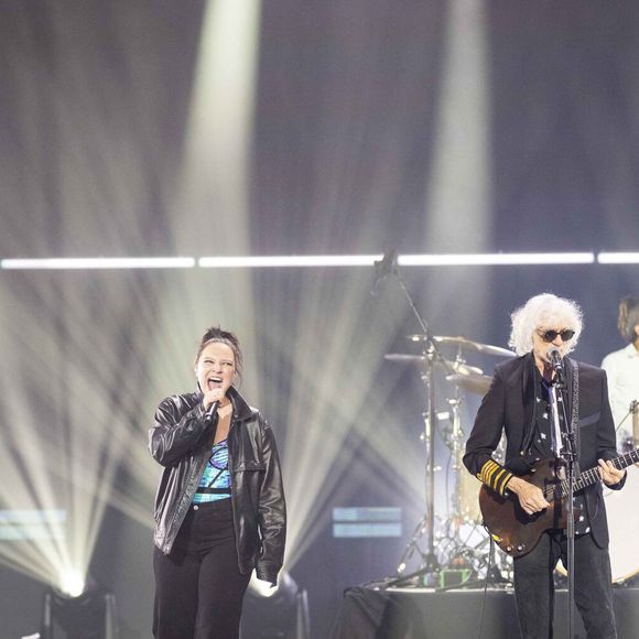 Exclusif - Anne Sila et Louis Bertignac sur la scène du concert solidaire pour les enfants de la guerre "Ensemble à l'Olympia" à Paris présenté par EliseCare le 10 février 2025
© Jack Tribeca / Pierre Perusseau / Bestimage