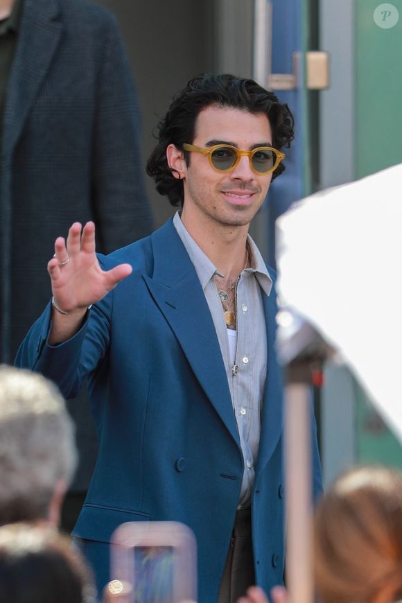Joe Jonas l’a contactée directement sur Instagram pour lui proposer un duo.
Les Jonas Brothers (Nick, Kevin et Joe) et leurs femmes (Sophie Turner, Daniella Turner et Priyanka Chopra, arrivent au restaurant "Craig's" à Los Angeles après avoir reçu leur étoiles sur le Hollywood Boulevard Walk of Fame. Los Angeles, le 30 janvier 2023.