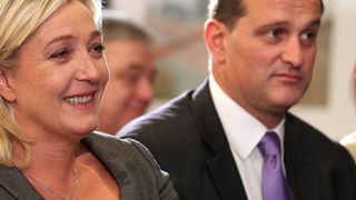 "Louis Aliot est le seul à pouvoir prendre la main de Marine Le Pen" : ce lien indéfectible qui dure même après leur rupture