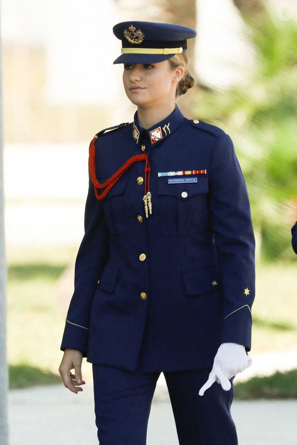 La princesse Leonor entre à l'Académie générale de l'air, le 1er septembre 2025, à San Javier, Murcie (Espagne). Photo by Edu Botella / Europa Press/ABACAPRESS.COM