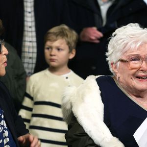Martine Aubry, maire honoraire de Lille, Line Renaud - Line Renaud, 97 ans, a inauguré un jardin public qui porte son nom, à Lille, France, le mercredi 17 décembre 2025.

© Claude Dubourg/Bestimage