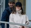 Le prince Carl Philip et la princesse Sofia ont partagé ces clichés sur Instagram, accompagnés d’un message de remerciement pour les félicitations reçues.
La princesse Sofia et le prince Carl Philip de Suède quittent la maternité avec leur fille. Le 8 février 2025.
© Dana Press / Bestimage