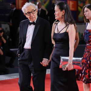 Bechet Allen, Manzie Tio Allen, Woody Allen, Soon-Yi Previn assistent à un tapis rouge pour le film "Coup De Chance" au 80ème Festival International du Film de Venise le 04 septembre 2023 à Venise, Italie. Photo par Marco Piovanotto/ABACAPRESS:COM