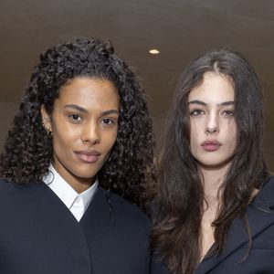 Tina Kunakey, Deva Cassel - Remise de la médaille du "Chevalier de l'Ordre des Arts et des Lettres" au créateur Simon Porte Jacquemus des mains de la rédactrice de l'édition américaine de Vogue Anna Wintour au siège de la marque Jacquemus à Paris, France, en marge de la mode femme automne / hiver lors de la Fashion Week de Paris (PFW). © Olivier Borde/Bestimage