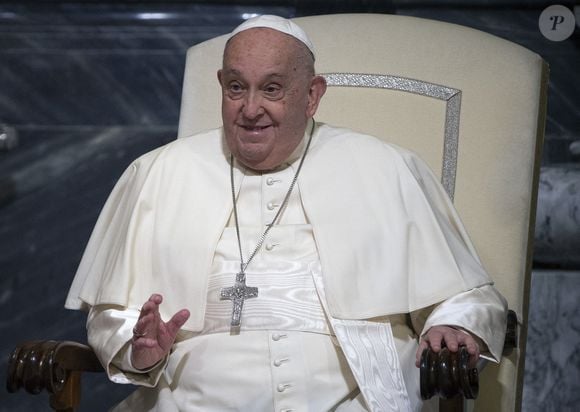 Le pape François participe à l'ordination épiscopale du vice-gérant du diocèse de Rome et auxiliaire du secteur Sud, Monseigneur Renato Tarantelli Baccari, dans la basilique Saint-Jean-de-Latran, à Rome, le 4 janvier 2025. Photo by ALESSIA GIULIANI/Catholic Press Photo/IPA/ABACAPRESS.COM