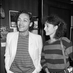 Celle qui n'est autre que la fille du célèbre acteur Patrick Dewaere a hérité d'une lourde histoire familiale...

Patrick Dewaere et sa compagne Elisabeth Malvina-Chalier, dite Elsa, au Festival de Cannes en 1979. Crédit Angeli-Rindoff / Bestimage