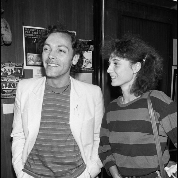 Celle qui n'est autre que la fille du célèbre acteur Patrick Dewaere a hérité d'une lourde histoire familiale...

Patrick Dewaere et sa compagne Elisabeth Malvina-Chalier, dite Elsa, au Festival de Cannes en 1979. Crédit Angeli-Rindoff / Bestimage