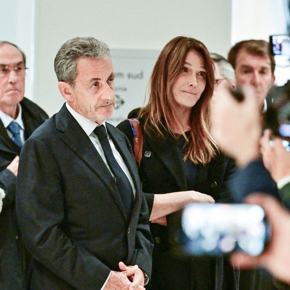 Nicolas Sarkozy et sa femme Carla Bruni - Nicolas Sarkozy condamné à 5 ans de prison à l'issue du procès de l'affaire du financement libyen au tribunal correctionnel de Paris, le 25 septembre 2025. L'ancien chef de l'Etat était accompagné de sa femme, C.Bruni. Nicolas Sarkozy, jugé coupable d’association de malfaiteurs, sera prochainement convoqué en vue de lui signifier la date de son incarcération. 
© Christian Liewig / Bestimage