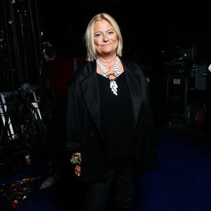 Ce dernier milite activement pour la légalisation de l'euthanasie en France.
Exclusif - Marina Carrère d'Encausse - Backstage - Enregistrement de l'émission "La Boîte à Secrets N°19" dans les studios de la Cité du Cinéma à Saint-Denis, présentée par F.Bollaert et diffusée le 3 janvier sur France 3
© Christophe Clovis / Bestimage