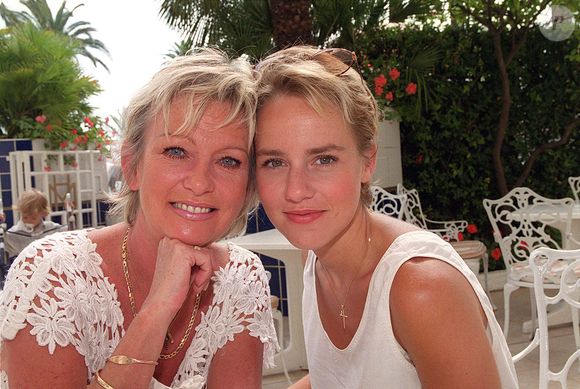 Evelyne Leclercq et sa fille Céline à Cannes. COADIC GUIREC / BESTIMAGE