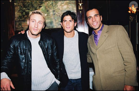 Peu avant le 16e anniversaire de sa disparition, un homme a affirmé dans les colonnes de Paris Match avoir entretenu une liaison amoureuse secrète avec le chanteur

Archives - Frank Delay, Filip Nikolic et Adel Kachermi du groupe 2be3 à Paris en 1999.
Crédit : COADIC GUIREC / BESTIMAGE