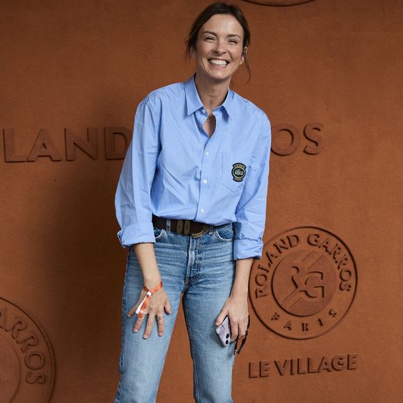 Isabelle Ithurburu - Les célébrités au village lors des Internationaux de France de tennis de Roland Garros à Paris. 
© Jacovides-Moreau/Bestimage