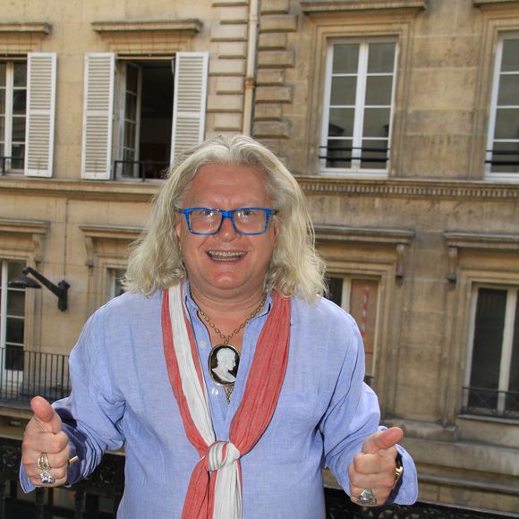 Semi Exclusif - Pierre-Jean Chalençon - Soirée de gala au profit de l'Ukraine au Palais Vivienne à Paris le 11 juin 2022

© Philippe Baldini / Bestimage