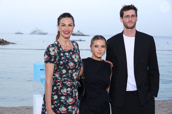 Depuis le 30 juin dernier, l'actrice incarne la protagoniste de "Nouveau jour", le nouveau feuilleton de M6, avec Jean-Baptiste Maunier et Marion Aymé.

Helena Noguerra, Marion Aymé et Jean-Baptiste Maunier lors du Photocall de la soirée au "Neptune" lors du 64ème Festival de Télevision de Monte Carlo le 14 juin 2025.

© Denis Guignebourg / Bestimage