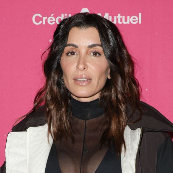 "La chanson de Louane est super touchante, donc je vais l’écouter. J’aime beaucoup sa voix !", a confié la chanteuse à nos confrères d'"Au féminin"

Exclusif - Jenifer Bartoli - Photocall de la cérémonie des Prix Tetu 2024 au Trianon à Paris le 3 décembre 2024. Le premier show consacré aux personnalités, talents et artistes influent.e.s qui font avancer notre société vers l’acceptation de chacun.e. © Jack Tribeca - Coadic Guirec / Bestimage