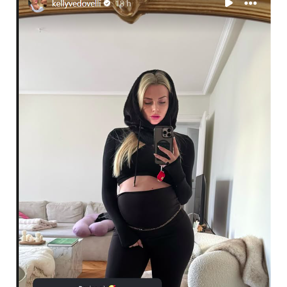 Kelly Vedovelli sur Instagram