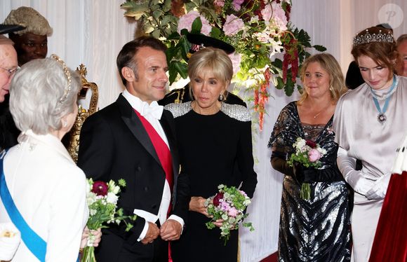 Le président Emmanuel Macron, Brigitte Macron lors d'un banquet d'état à Guildhall, Londres le 9 juillet 2025. Le couple présidentiel français est en voyage officiel au Royaume Uni pour trois jours.

© Dominique Jacovides / Bestimage