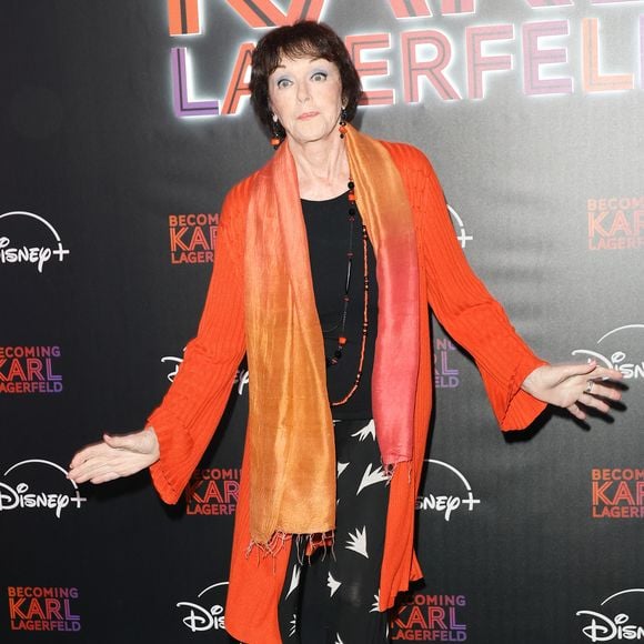 Elle a réduit la superficie des massifs de vivaces, remis la plupart en herbe et limité les dépenses.

Anny Duperey - Avant-première du film "Becoming Karl Lagerfeld" au cinéma Le Grand Rex à Paris le 28 mai 2024. © Coadic Guirec/Bestimage
